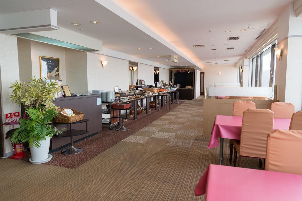 Shizunai Eclipse Hotel Shinhidaka Bagian luar foto