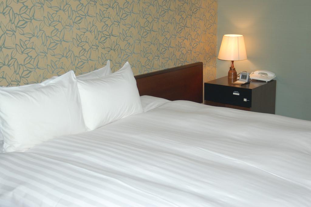 Shizunai Eclipse Hotel Shinhidaka Bagian luar foto