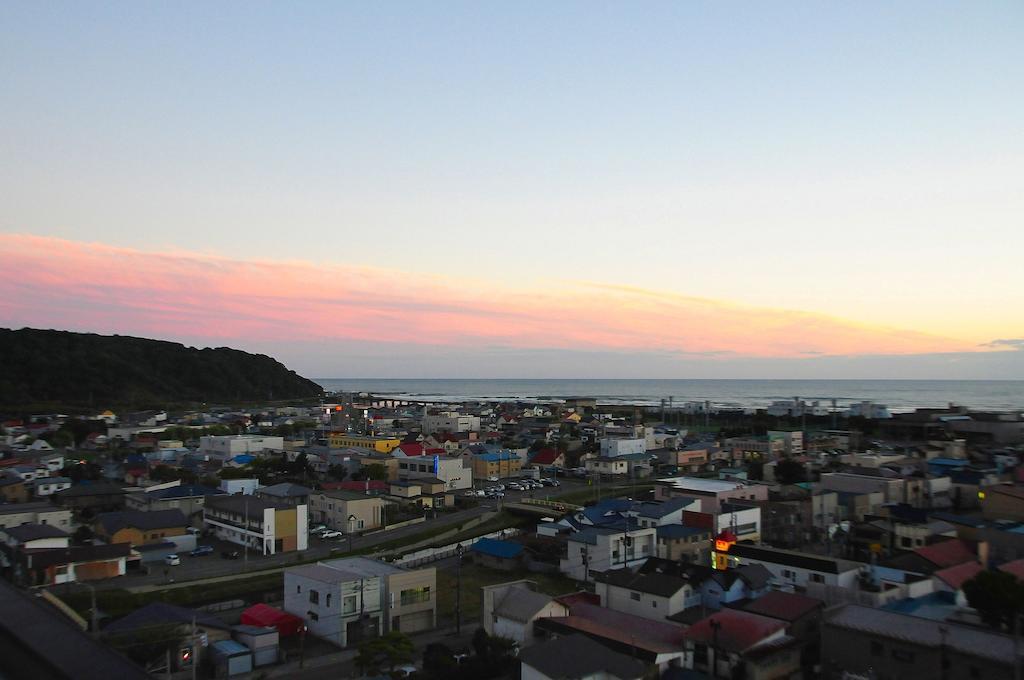 Shizunai Eclipse Hotel Shinhidaka Bagian luar foto